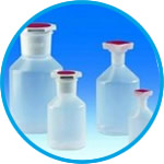 Sloping shoulder reagent bottles, wide-mouth, PP, with square-knob cap